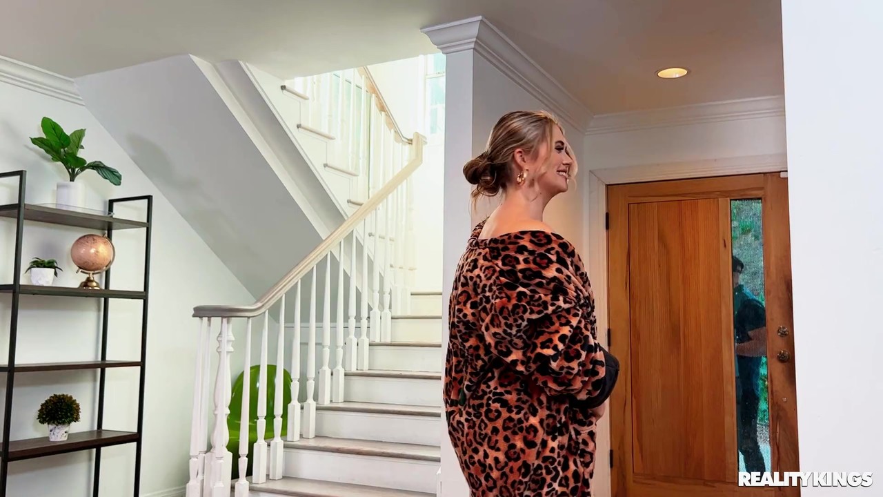 Angie Faith 和 Zac Wild 在 Reality Kings 的火热演出中