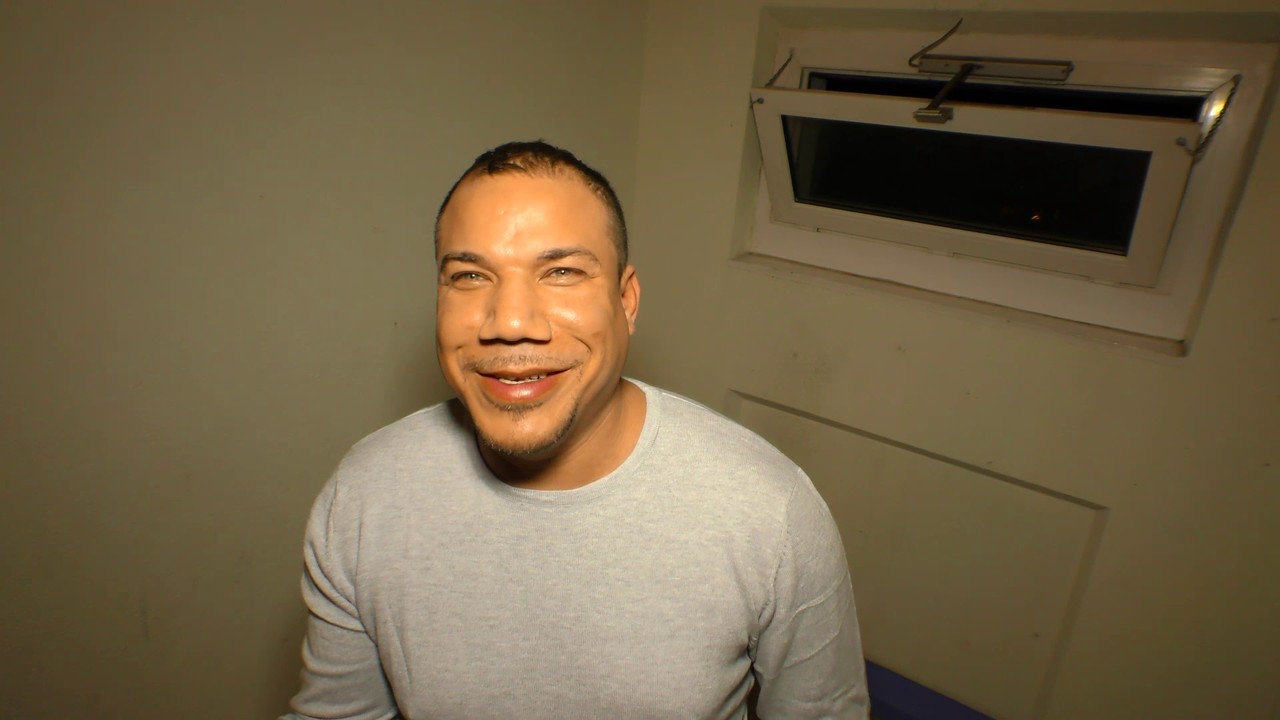 Hardcore Schlampe Gibt Deepthroat Im Billigen Motel