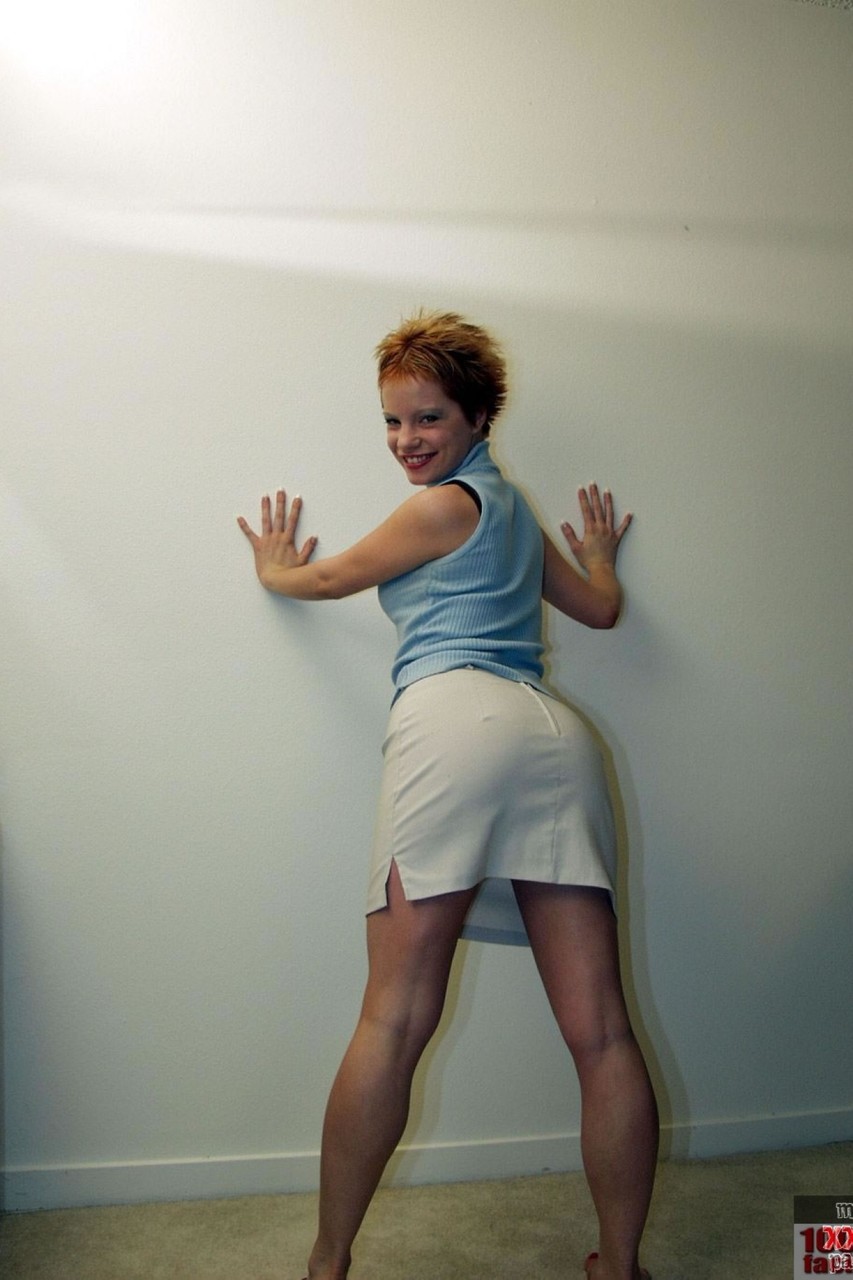 Adolescente De Pelo Corto Sexo Increíble Con Su Novio En Varias Posturas Sexuales