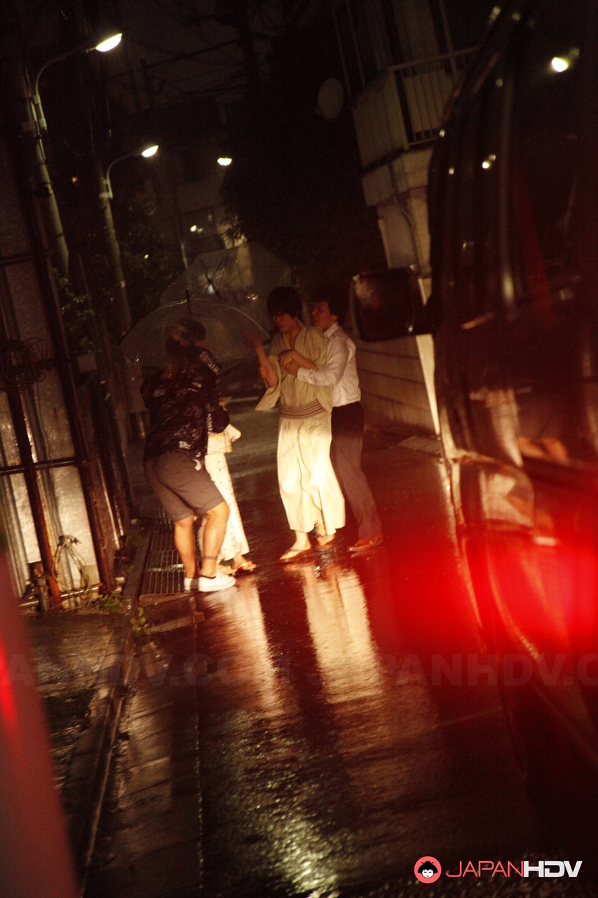 Morena Japonesa Magra Natsume Inagawa Brincada E Fodida Em Gangbang