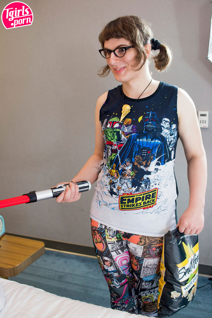 Lucy Sioux Y Annie Trappington Protagonizan Fotos Porno Vaporosas De Tgirls