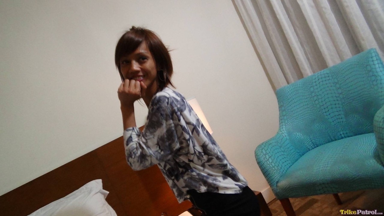 Amateur Asian Babe Paula Bolanos POV Hotel Fuck And Nude Posing