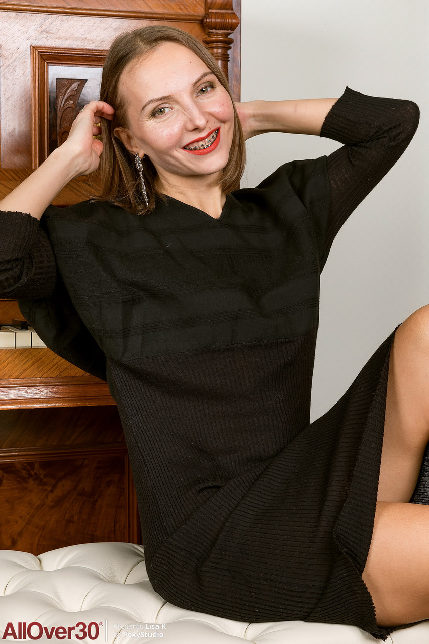 صور ليزا كي XXX في جميع أنحاء أكثر من 30 milf منتشرة