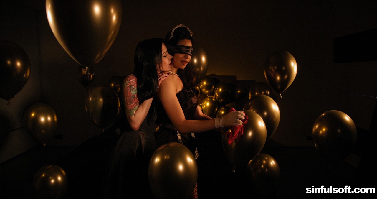 गर्म त्रिक्रिया अन्ना डे विल और स्कारलेट अलेक्सिस के साथ