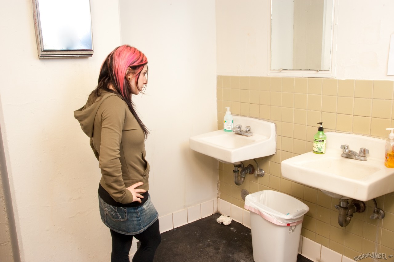 Tattooed Dude Fucking Young Chick'S Hairy Pussy In The College Restroom