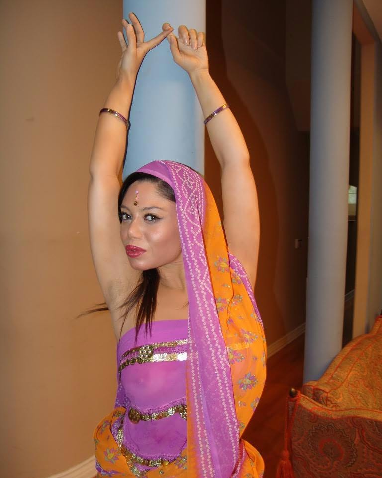 India MILF Luccia Reyes Recibe Una Corrida En Sus Grandes Tetas Después Del Sexo