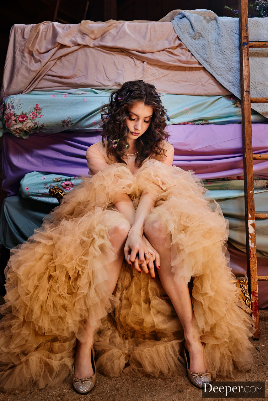 إلينا كوشكا الإلهية FMM ثلاثي مع رجال ذوو أعضاء كبيرة