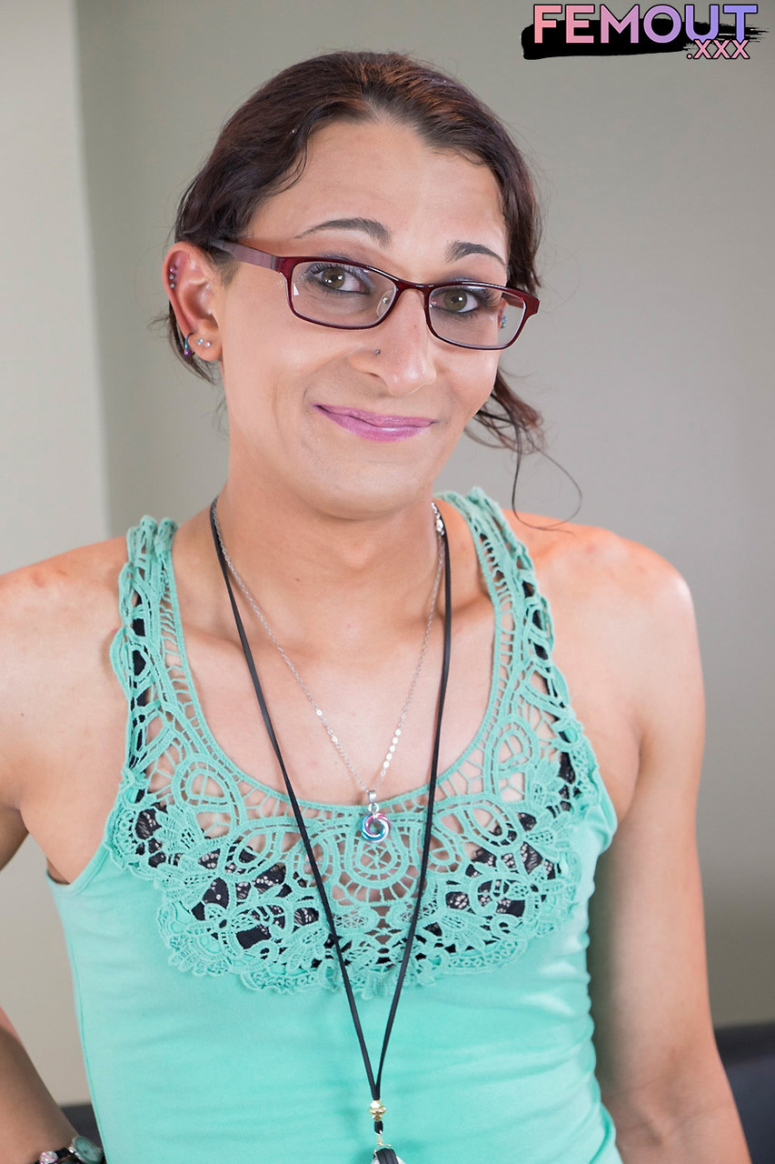 Femout XXX ケイシー・メイ ヌードギャラリー