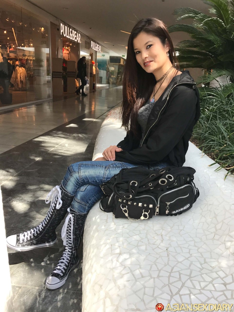 Порно От Первого Лица С Красивой Азиатской Красоткой Миюки Сон После Сексуального Стриптиза