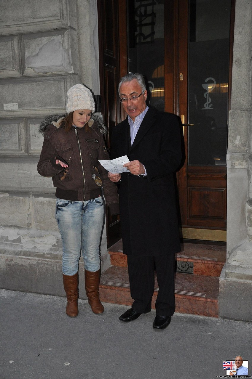 Amateur Teen Hajni Shows Her Big Ass And Fingers Hairy Pussy