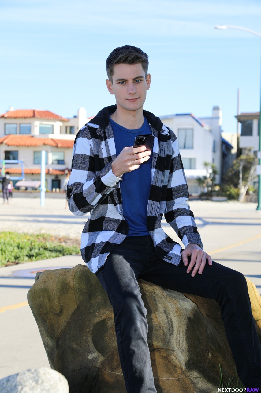 Schwule Mitbewohner Trevor Harris Und Cristiano Beim Arschlecken Im Einsatz