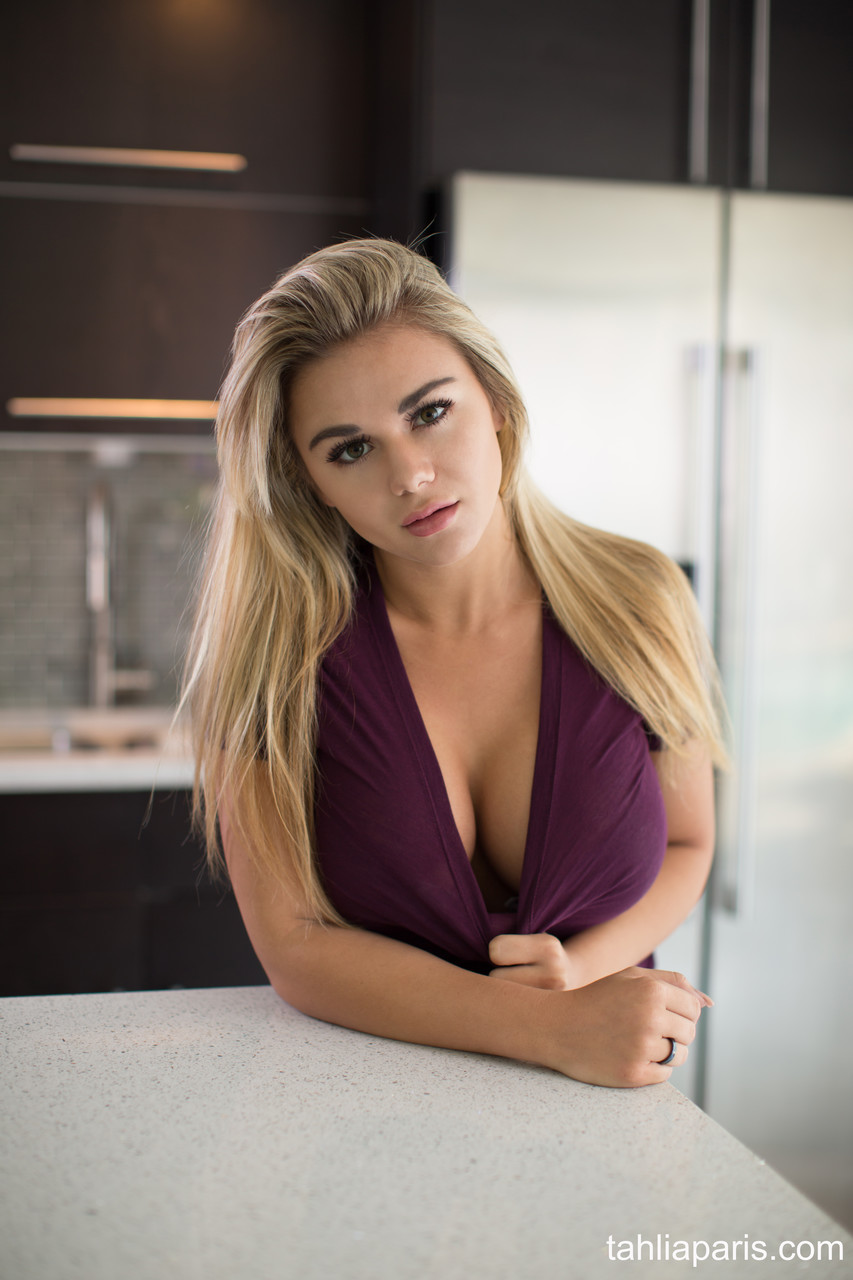 Sexy American Teen Tahlia Paris Topless Showing Big Fake Boobs