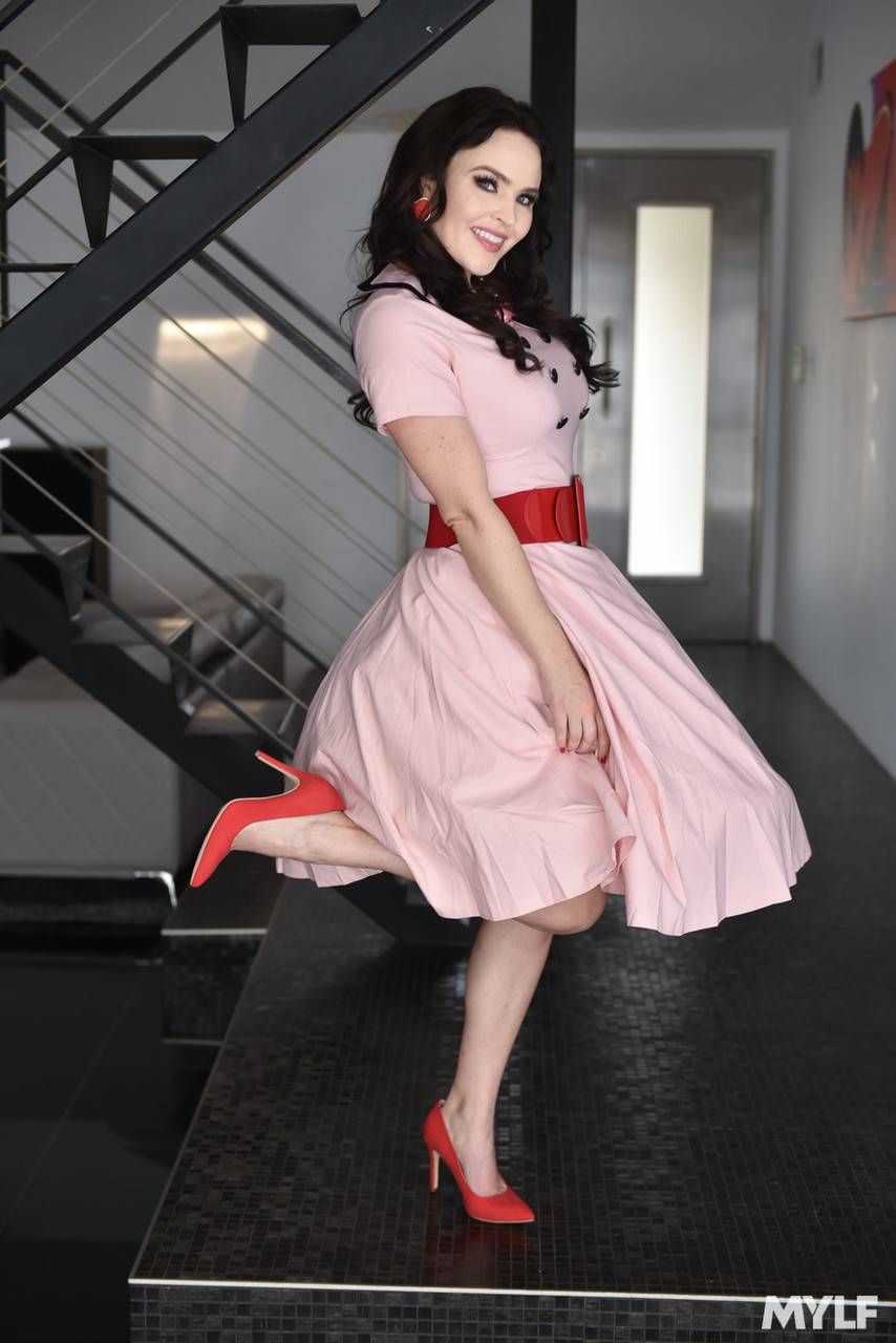 Kinky Milf Mit Großen Titten Krissy Lynn Verführt Stiefsohn Und Wird Gefickt