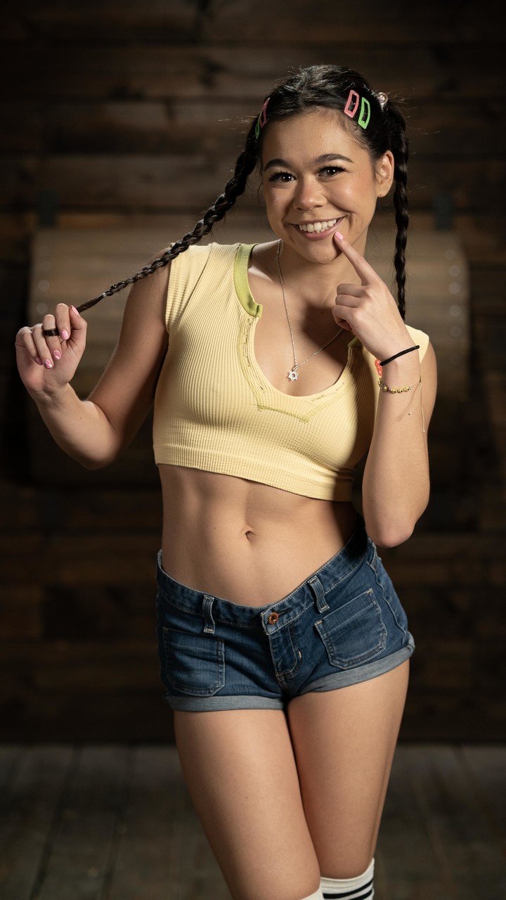 Sexo En El Calabozo Con Brianna Arson Y Johnny Castle Desnudos