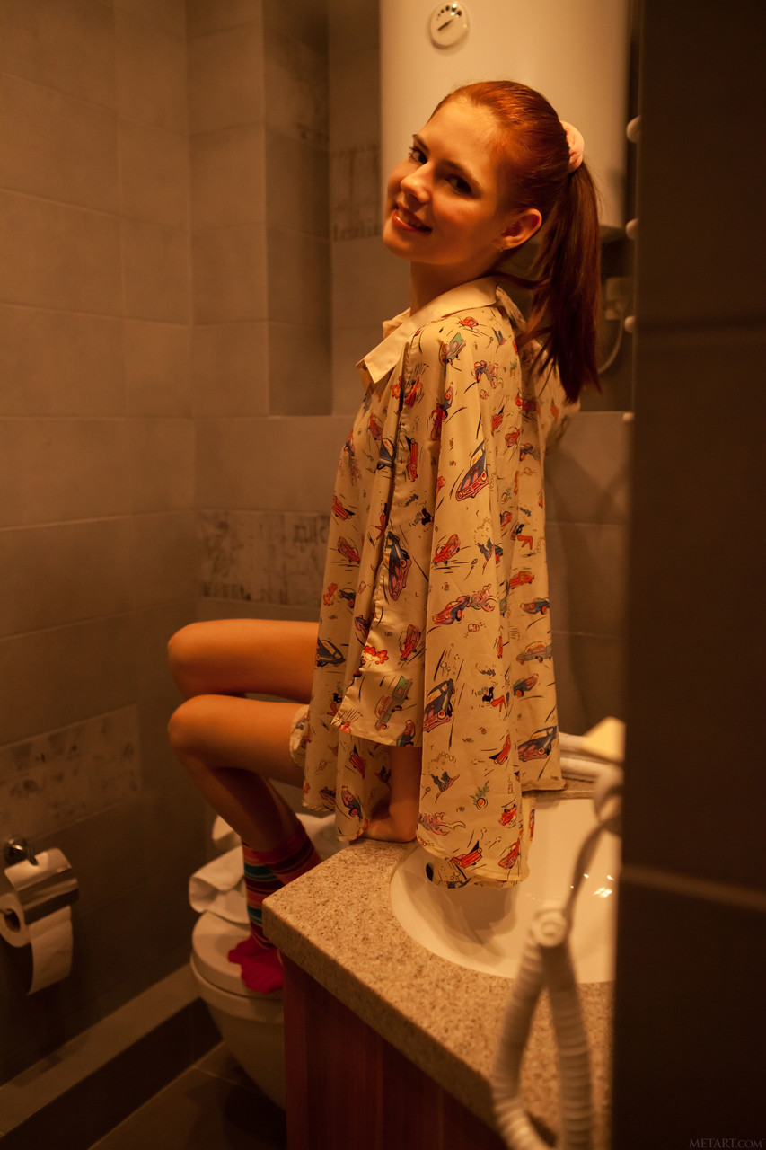 Met Art يقدم Juliett Lea في معرض حسي