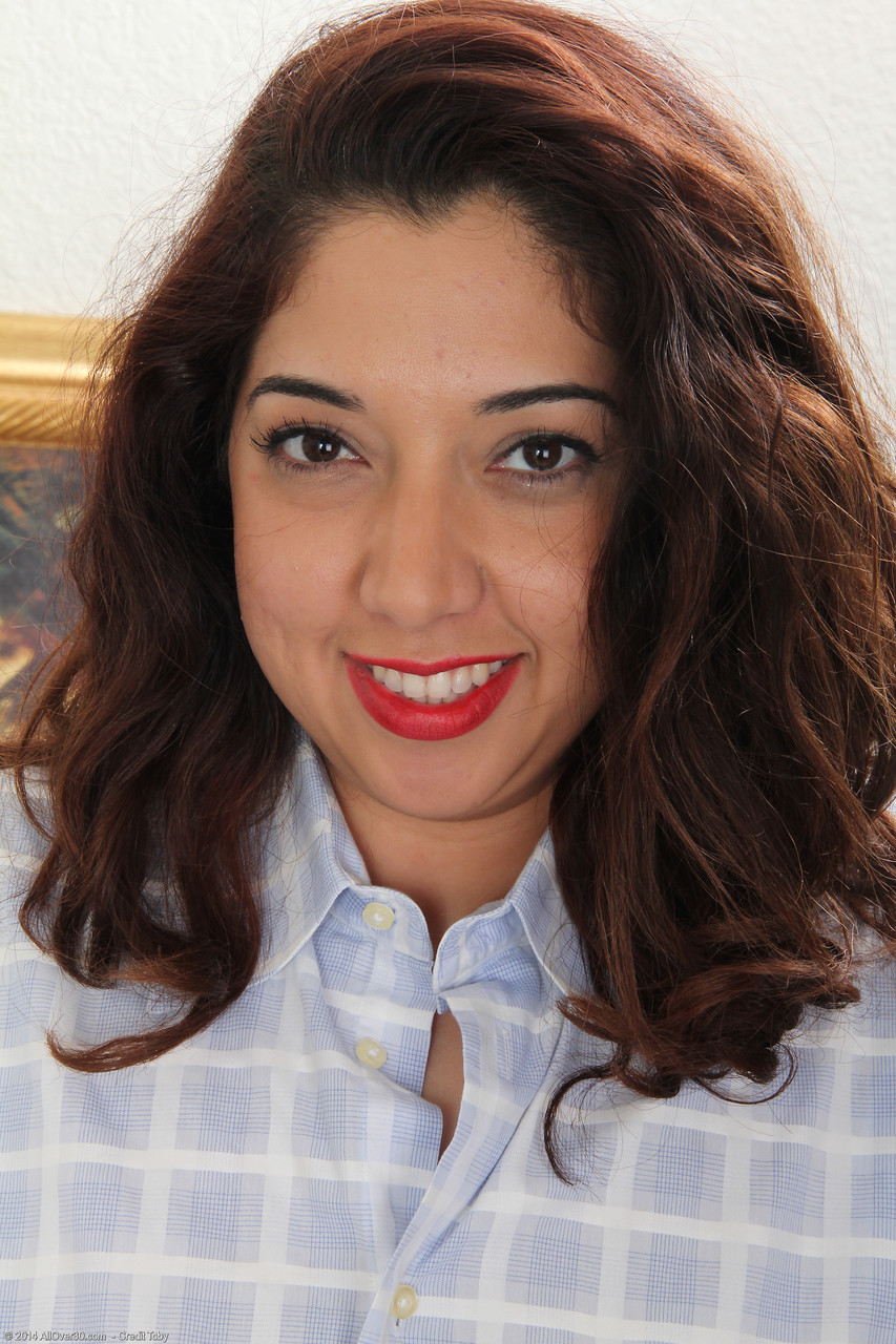 ऑल ओवर 30 की किम्बरली हेनसी की नग्न तस्वीरें