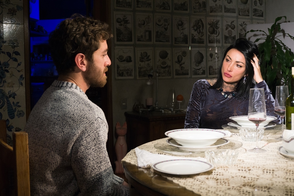 نجمة البورنو الموشومة آندي كازانوفا مص ونيك من الخلف