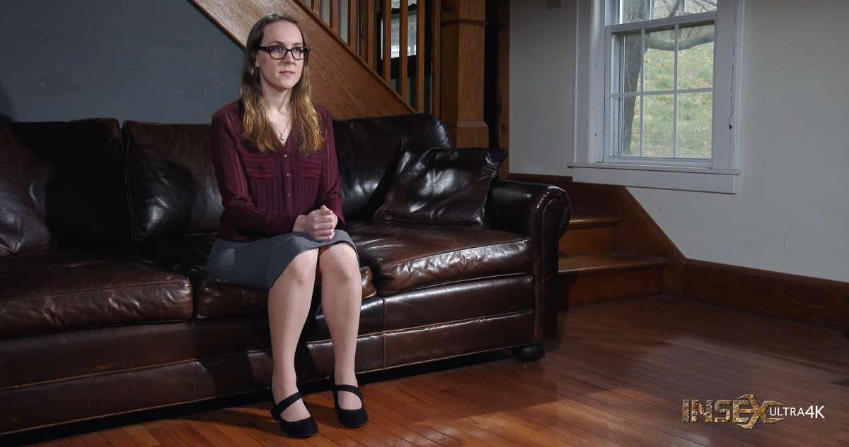 书呆子女孩 Sierra Cirque 被束缚的性奴隶