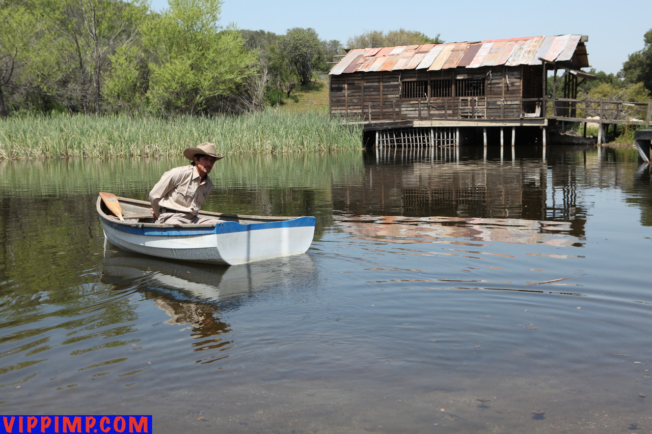 VIP皮条客Bobbi Starr、Julia Ann、Natasha Marley狂野狂欢