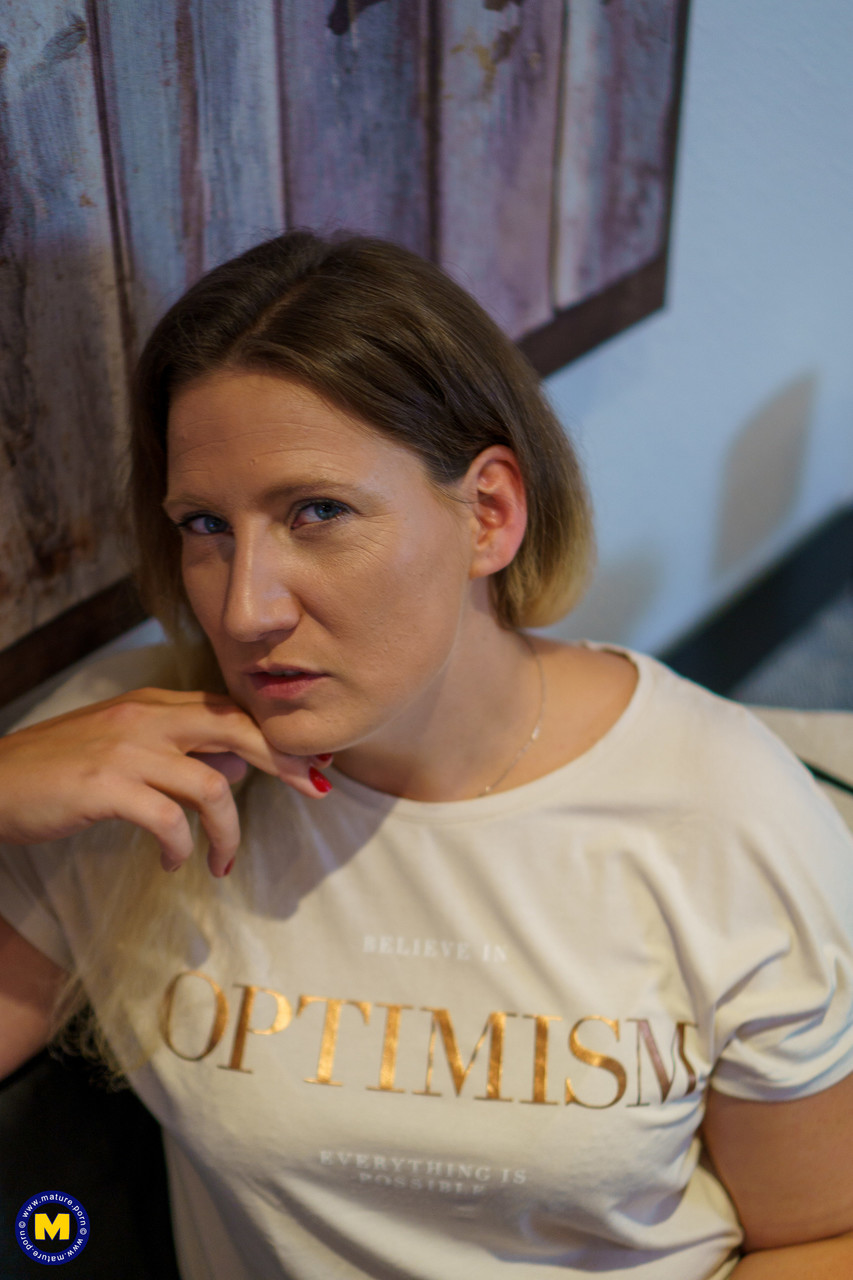 Julia Winter, 成熟丰满, 试穿牛仔裤后POV性爱