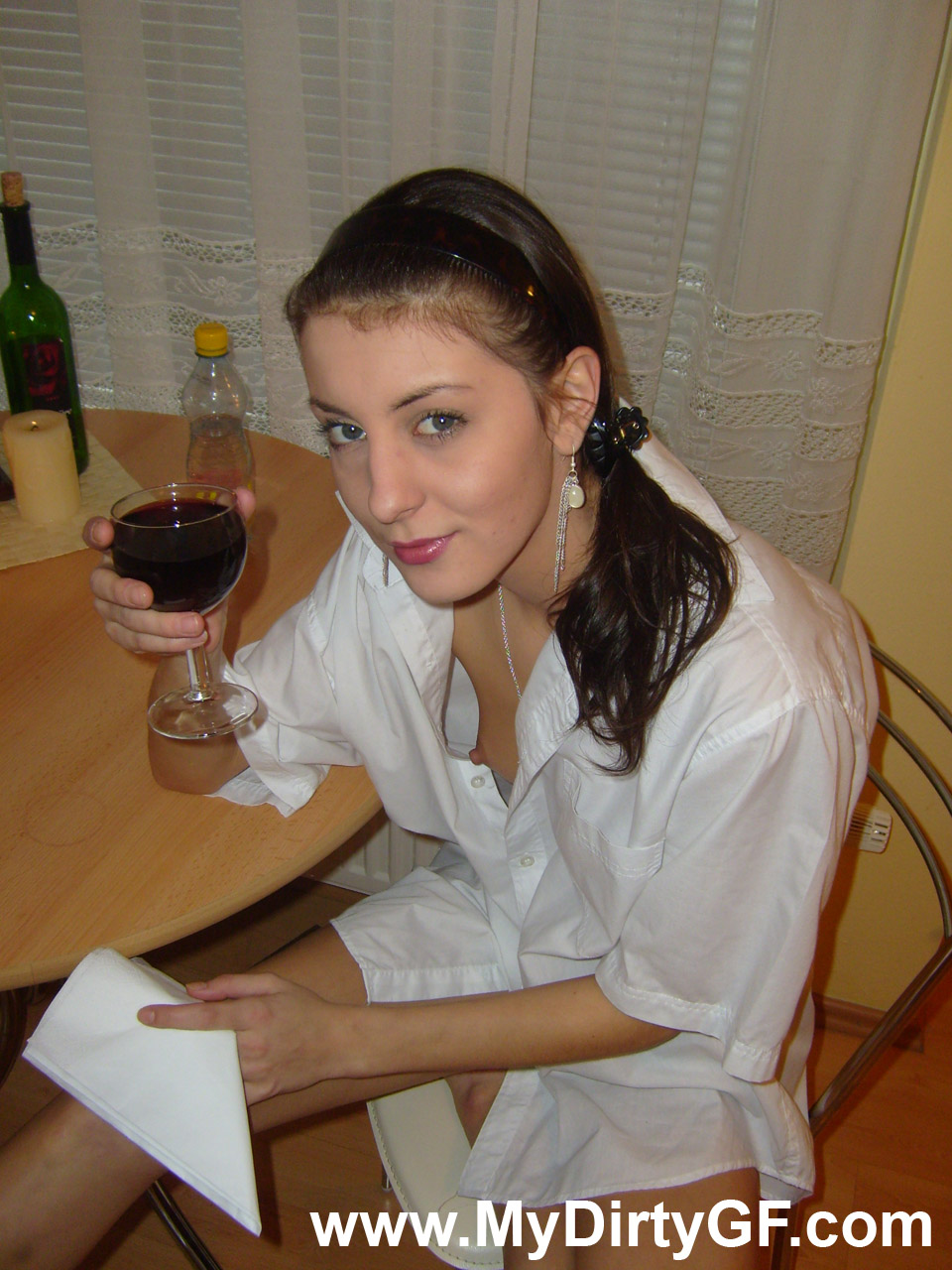 Novia Europea Nicky Lame Y Monta La Polla Dura De Su Novio