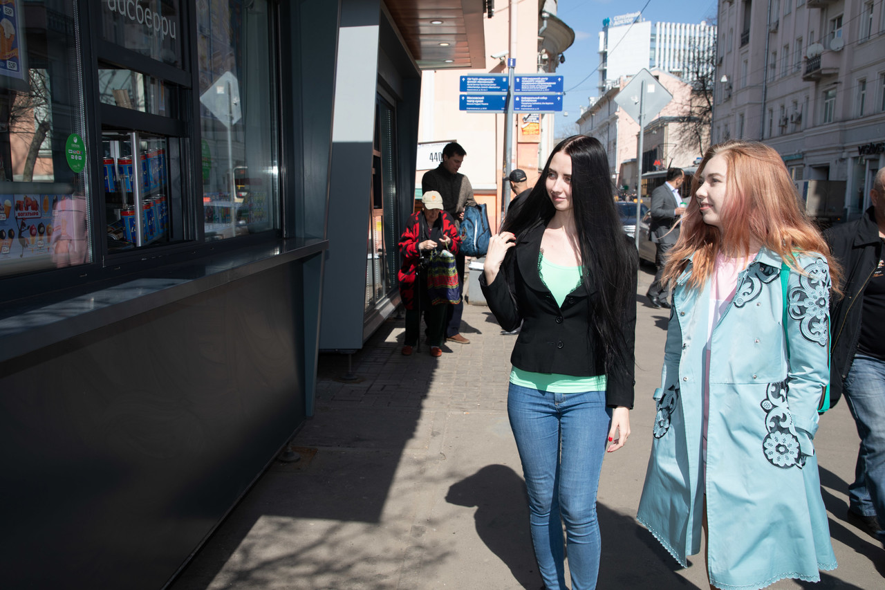 Подростки Вероника Снежна И Ли Игриво Трахаются Друг С Другом С Игрушкой