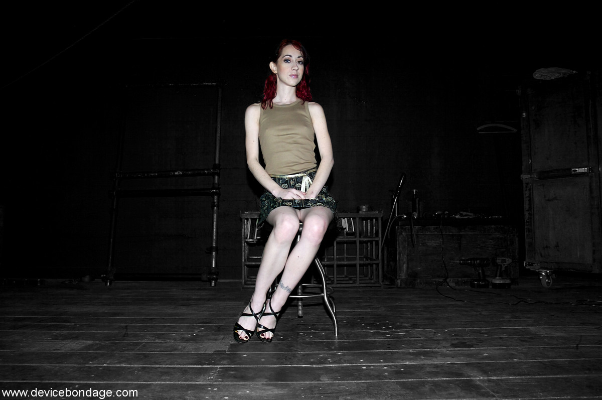 Device Bondage Arachnia Webb