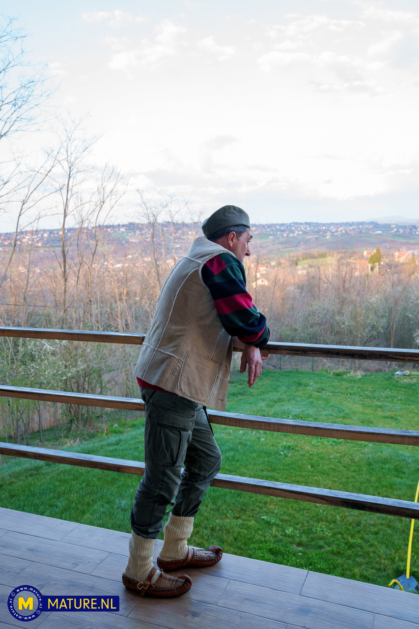 Дикий Жесткий Секс Со Старшим И Камшот Для Развратной Подростковой Эмили F