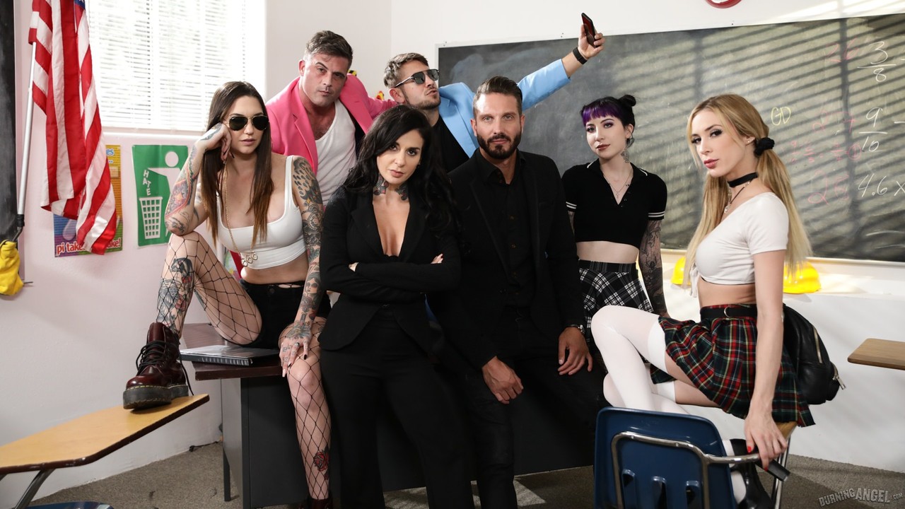 Квинтон Джеймс и Рокки Эмерсон в Burning Angel XXX