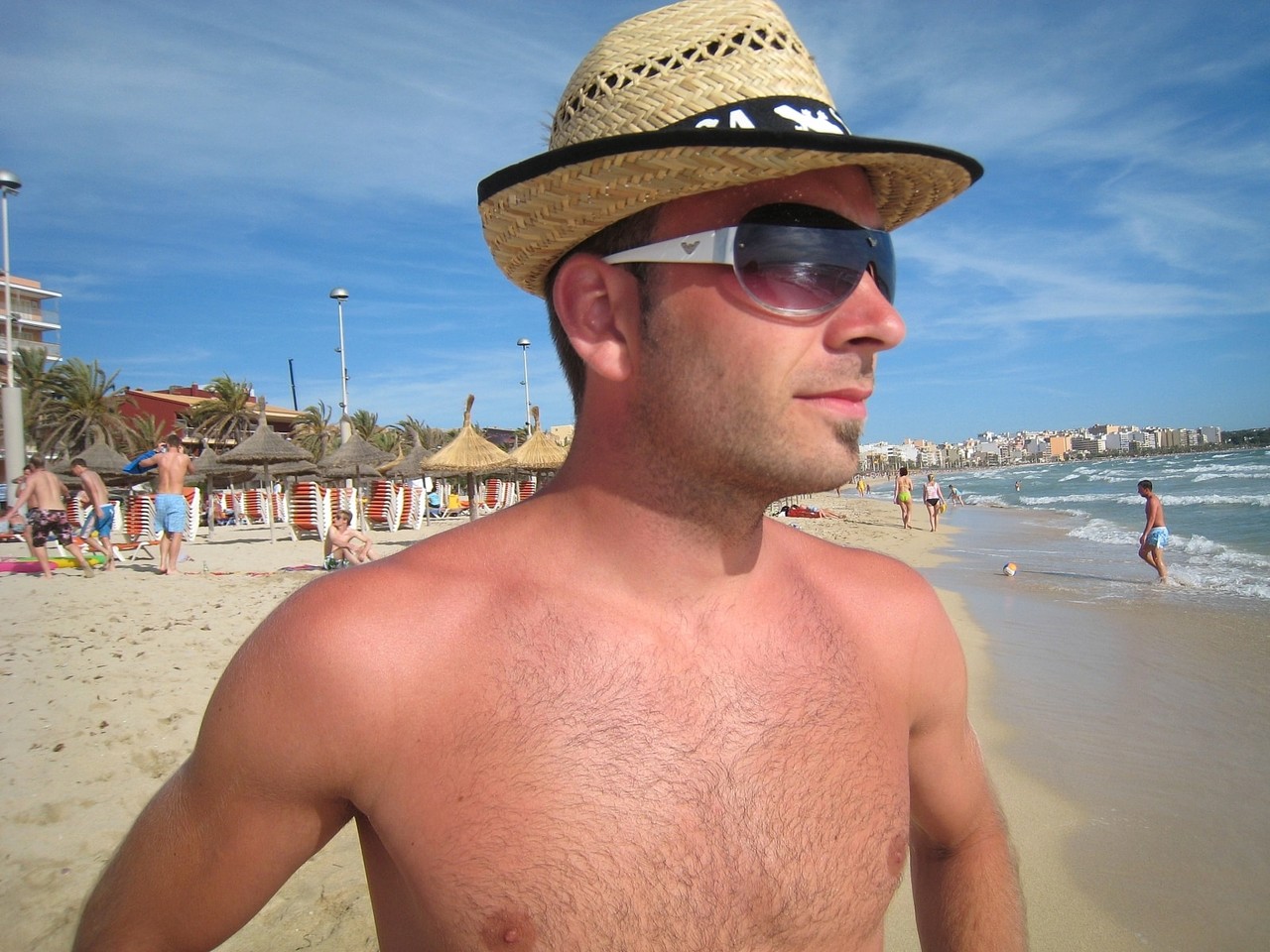 变态公共三人行与放荡的德国少女安娜和娜丁