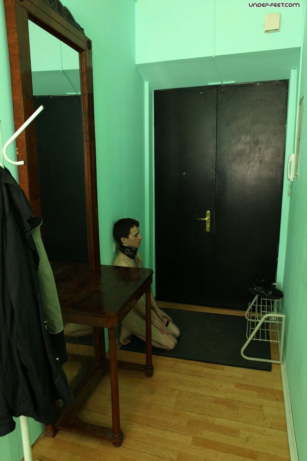 Dark-Haired Woman Worshipped By Submissive Male Lover In CFNM Play