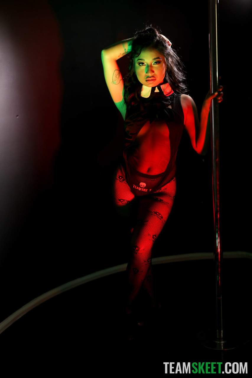 Pretty Asian Babe Avery Black Riding Big Dick Reverse Cowgirl