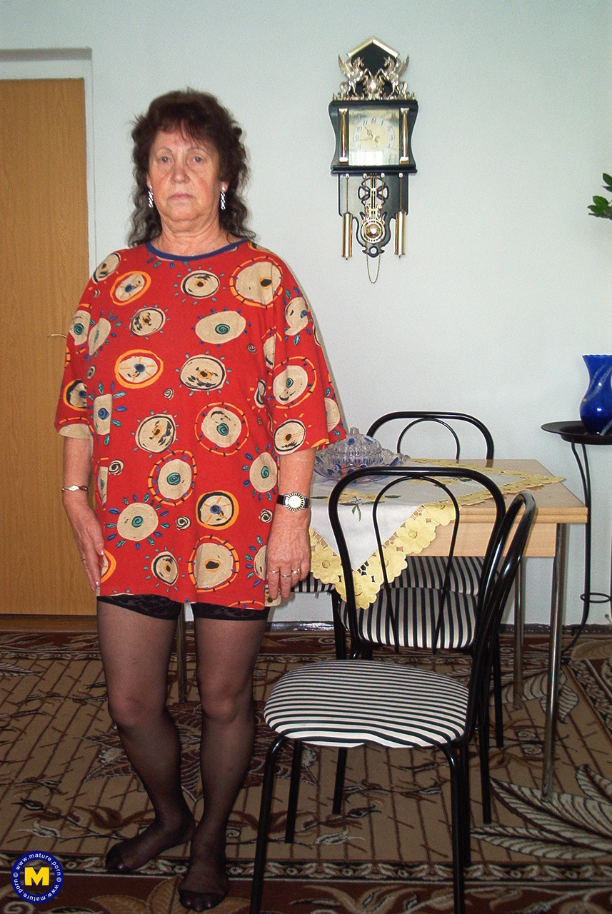 جدة سمينة برويت لعب شعر فرج مشبوه منفردة جورب