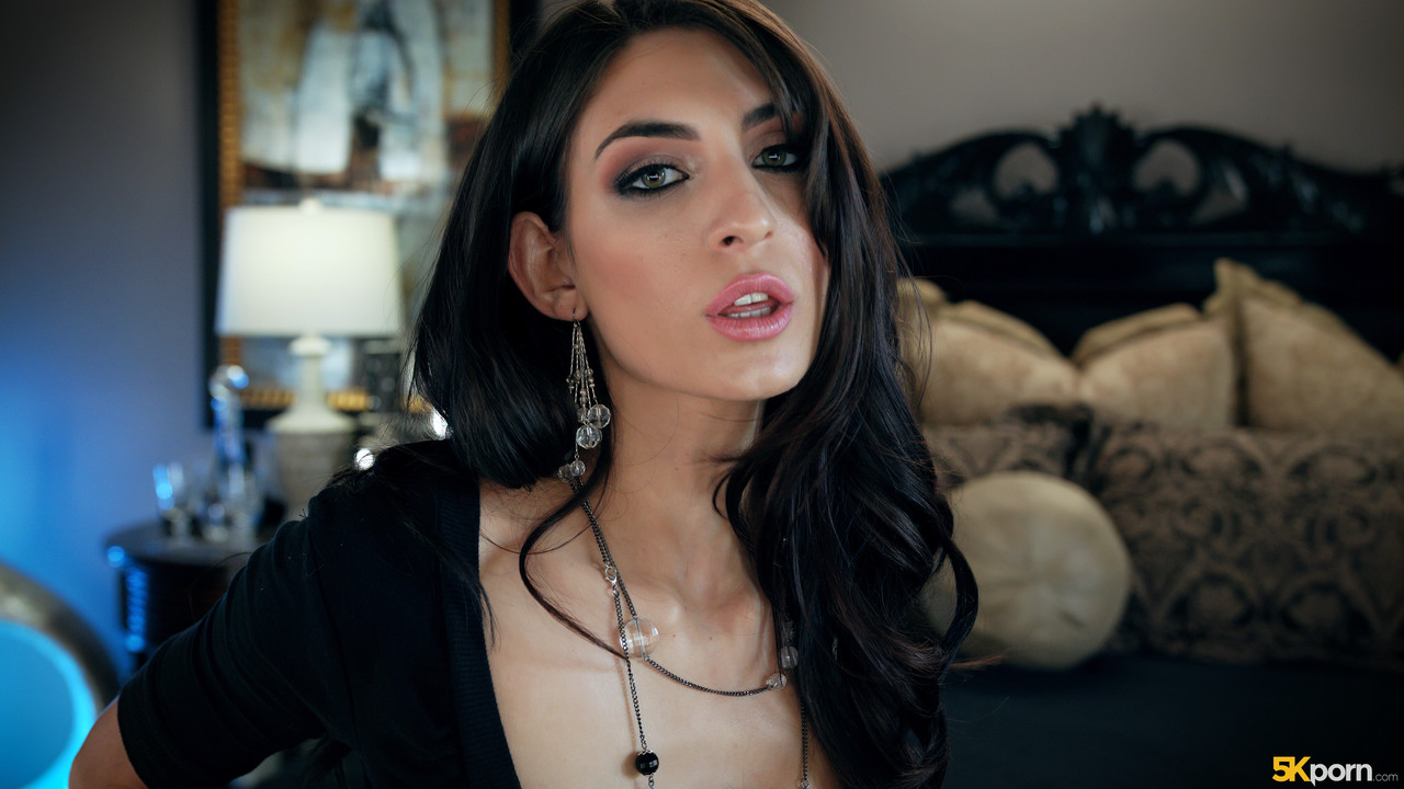 Dana Wolf, Ek Brunette, Ka Chehra Aur Pussy Ryan Madison Dwara Kachi Tarah Se Choda Gaya