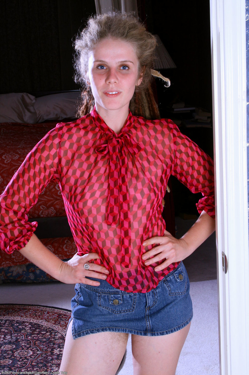 ATKアーカイブズがサリーのXXX写真を紹介