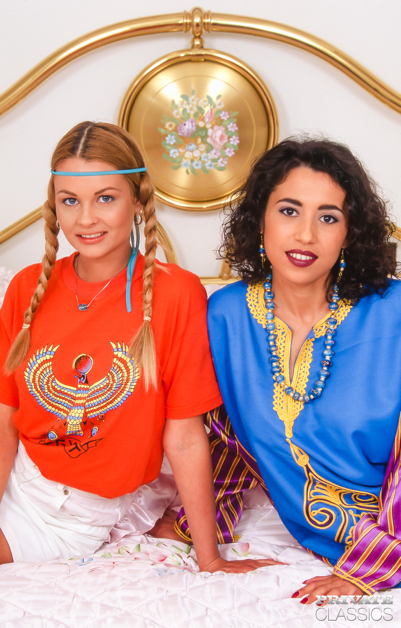 Nikky Andersson Et Julia Ont Un Foursome Sexe Avec Des Enthusiastes De Voile