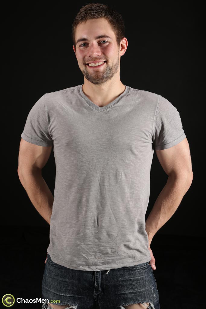 Gay Caucasian Model Griffin Barrows Patla Sharir Aur Masturbation Karta Hai