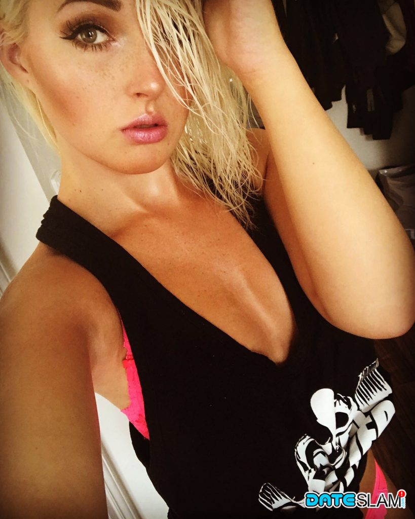 Lovita Fate: Hot Blonde Amateur In Lingerie & Stockings