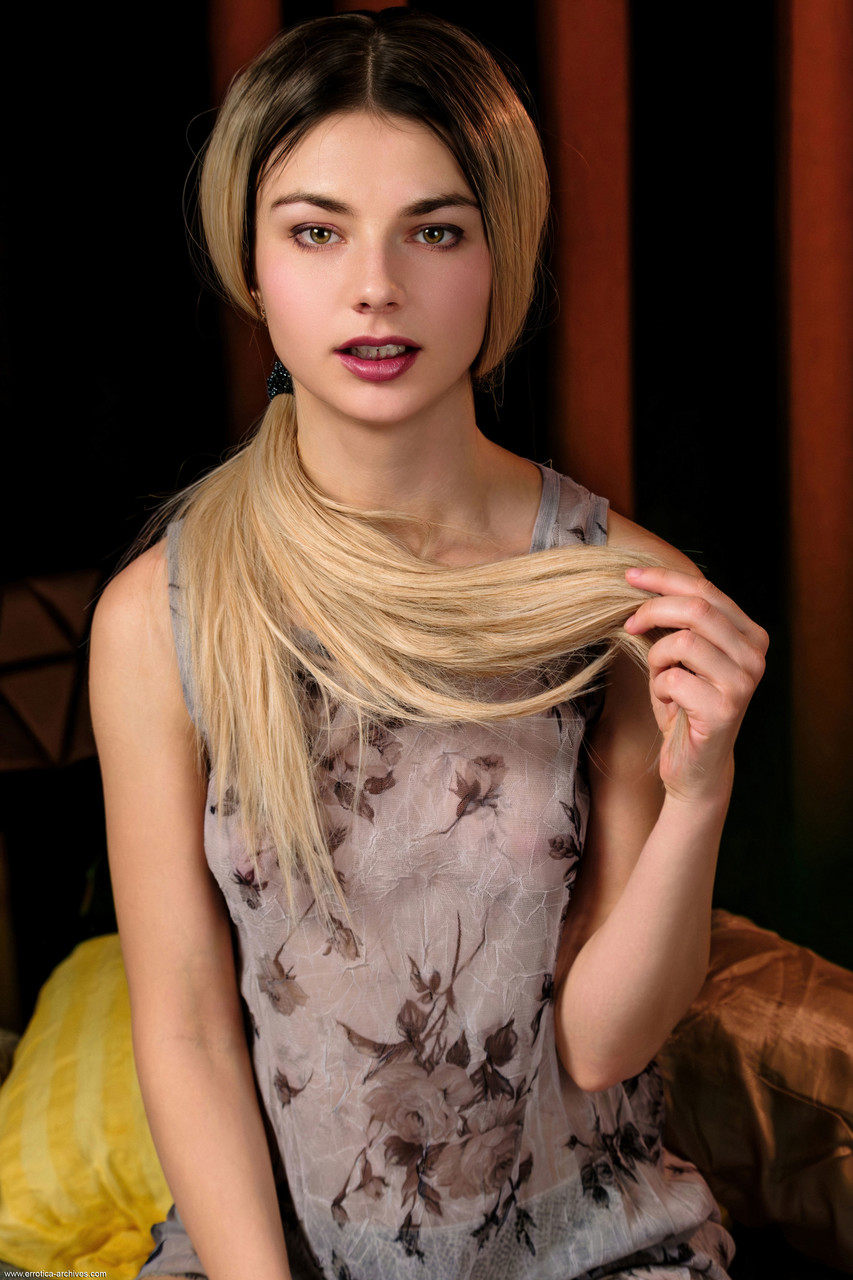 صور فرانشيسكا روز العارية من أرشيف إروتيكا