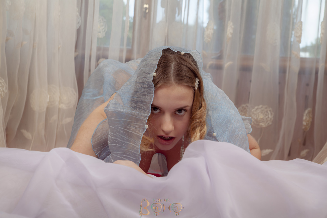 ボーホーヌードアート アノリの官能的なポルノ写真