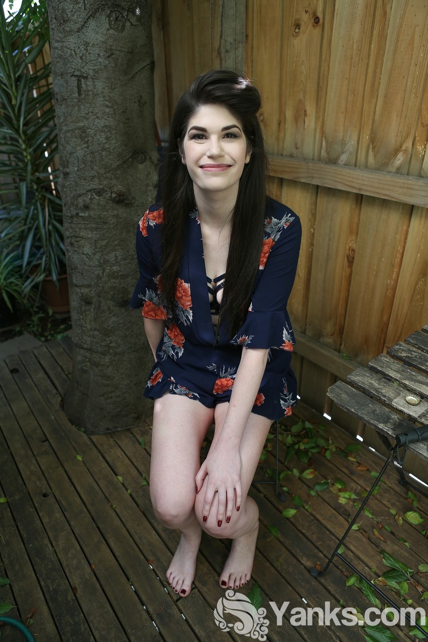 アメリカのアマチュアブラUNET ダリア愛 Solo アウトドアオナニー