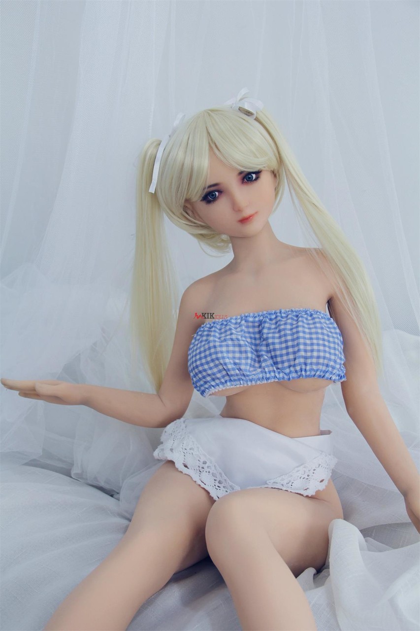 Petite Blonde Sex Doll Flaunts Big Breasts And Tight Ass