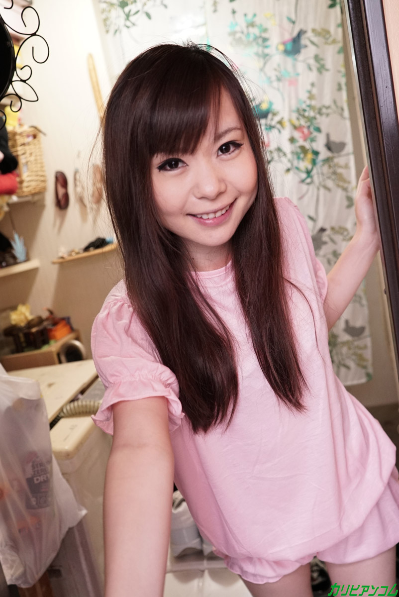 Asiática Fofa Mai Kawasumi Tira A Roupa É Brincada E Tem Sexo Quente Na Cama