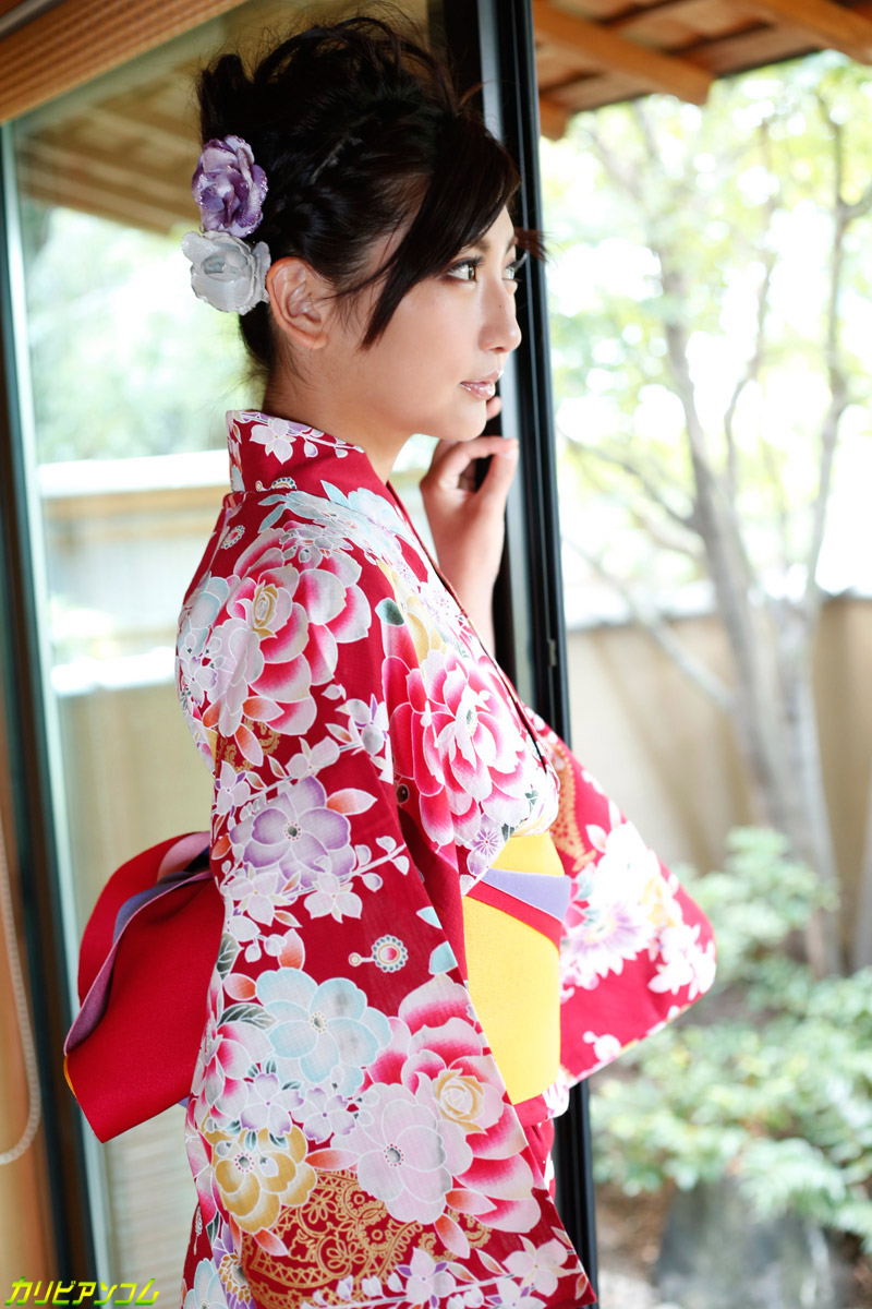 Yuna Shiratori Wird Beim Heißen Japanisch-Asiatischen Dreier Gecreampied