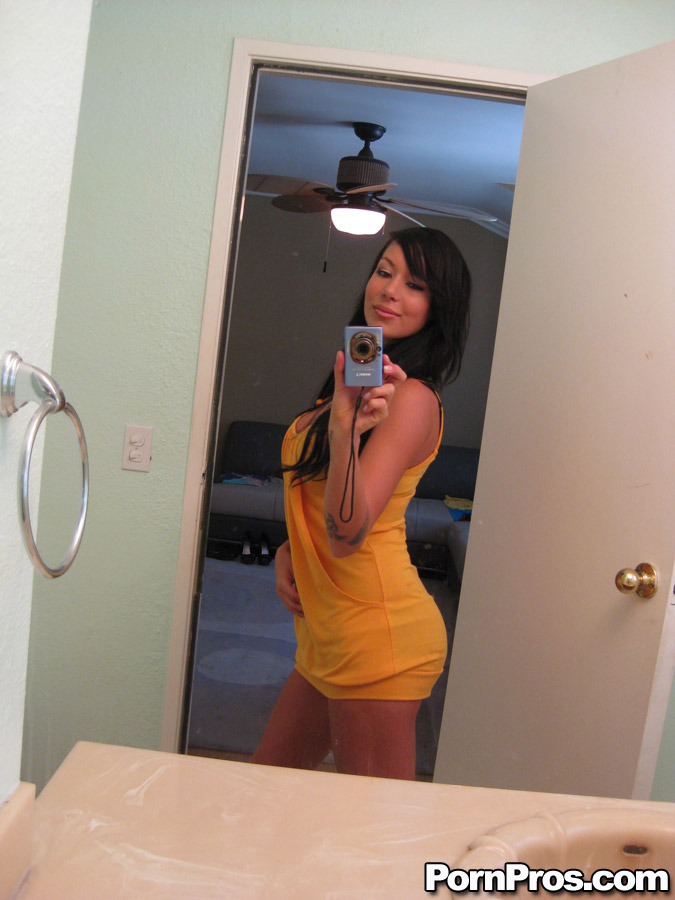 Amateur Beauty Britney Brighton Gets Muff Creampied In POV By Lover