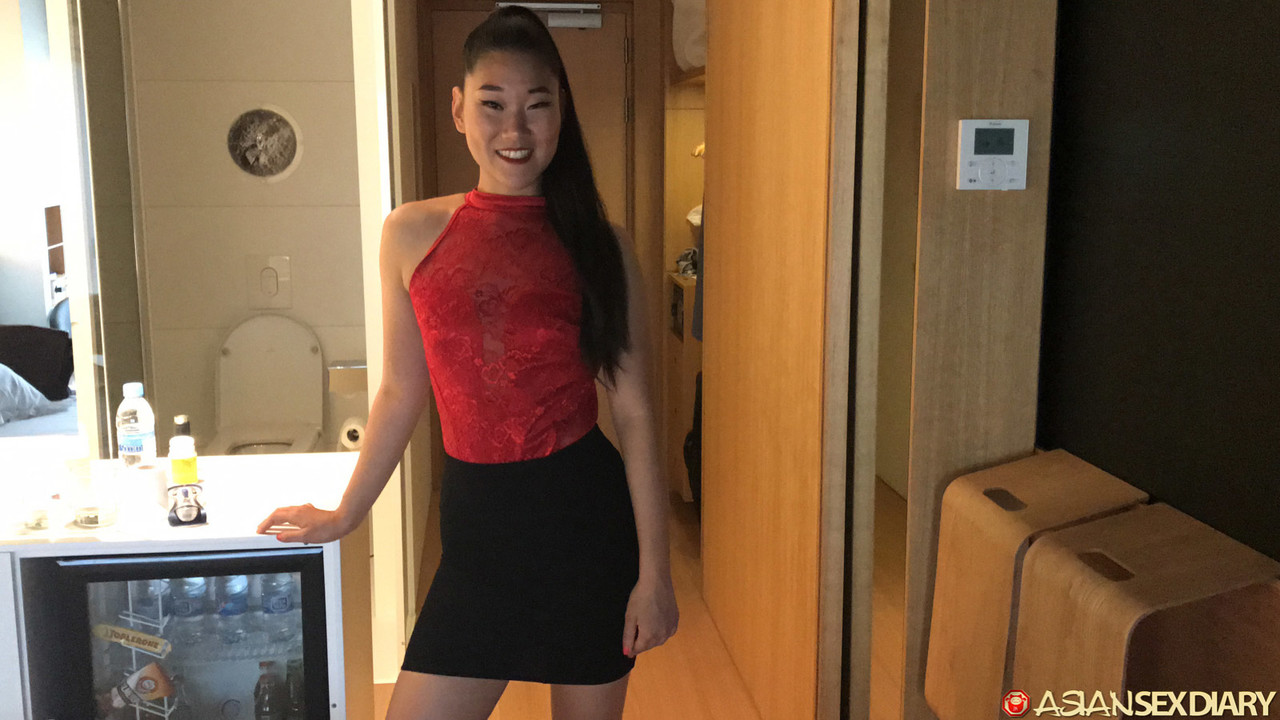 アジアの素人カタナが初デートで主観的セックスをする