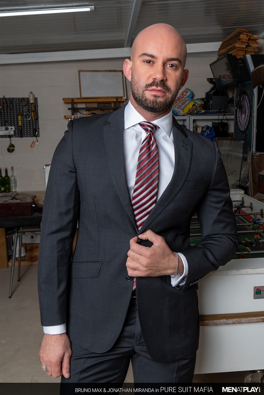 Bruno Max 男同性恋爸爸与年轻受方硬核肛交