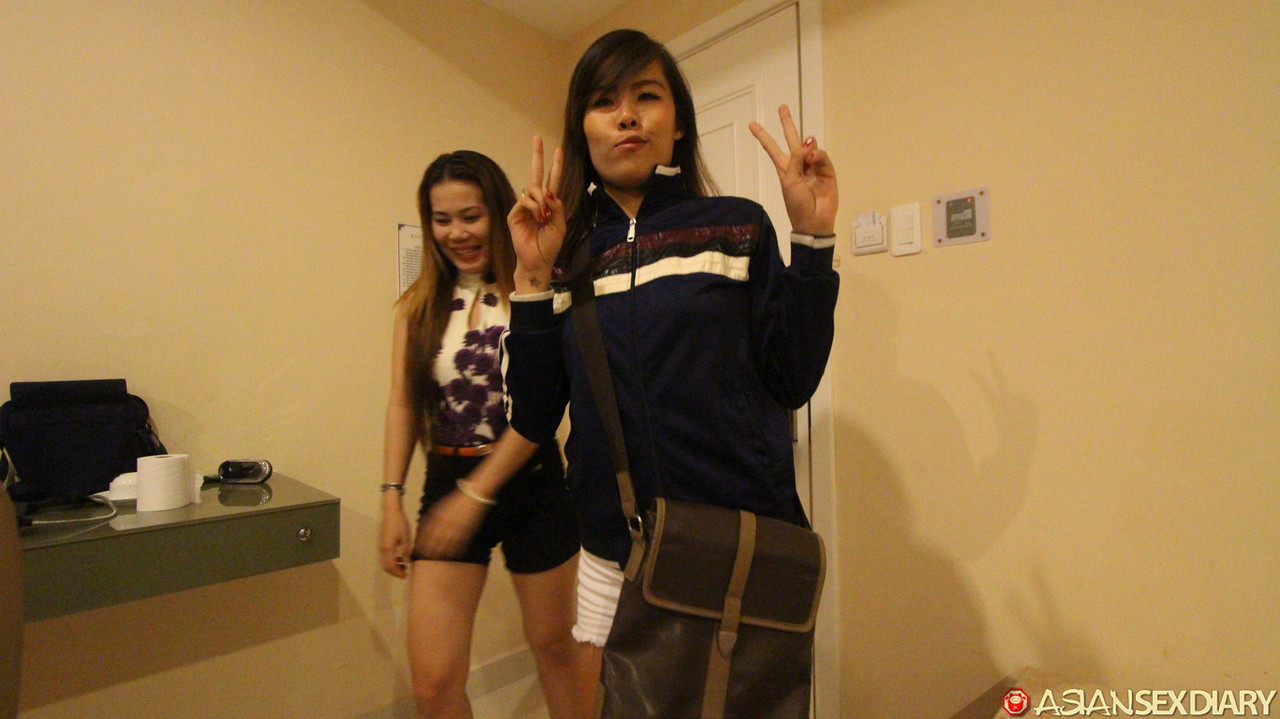 小柄なアジア人美熟女キムC毛むっちゃまん主観挿入