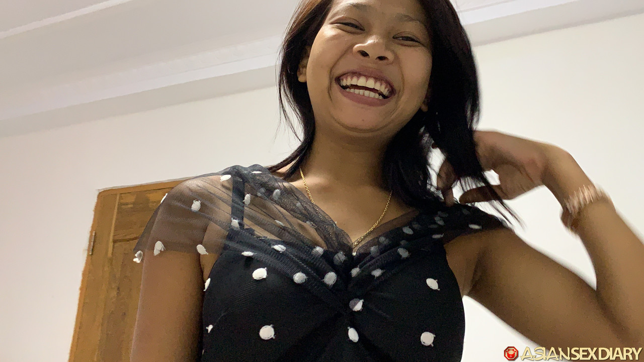 ティーンベAUTY Puy D がオーディションでデカ尻と剃毛マンコを披露