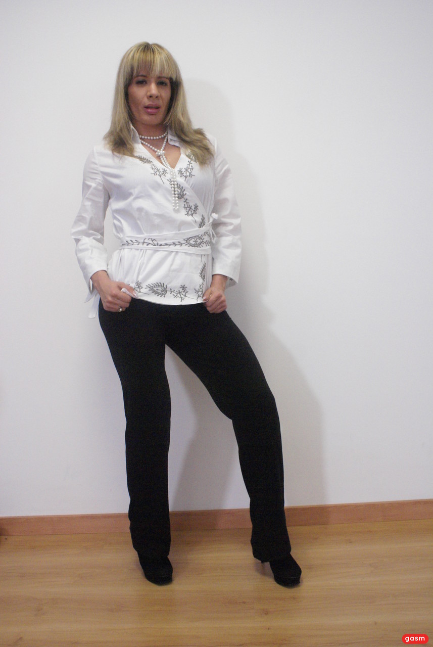 Wild Reverse Cowgirl Ride With Mature Blonde Ana Monte Real